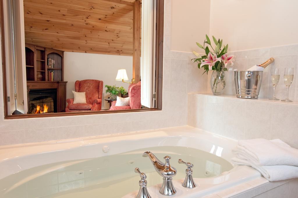 Stonecroft Country Inn Ledyard Habitación foto